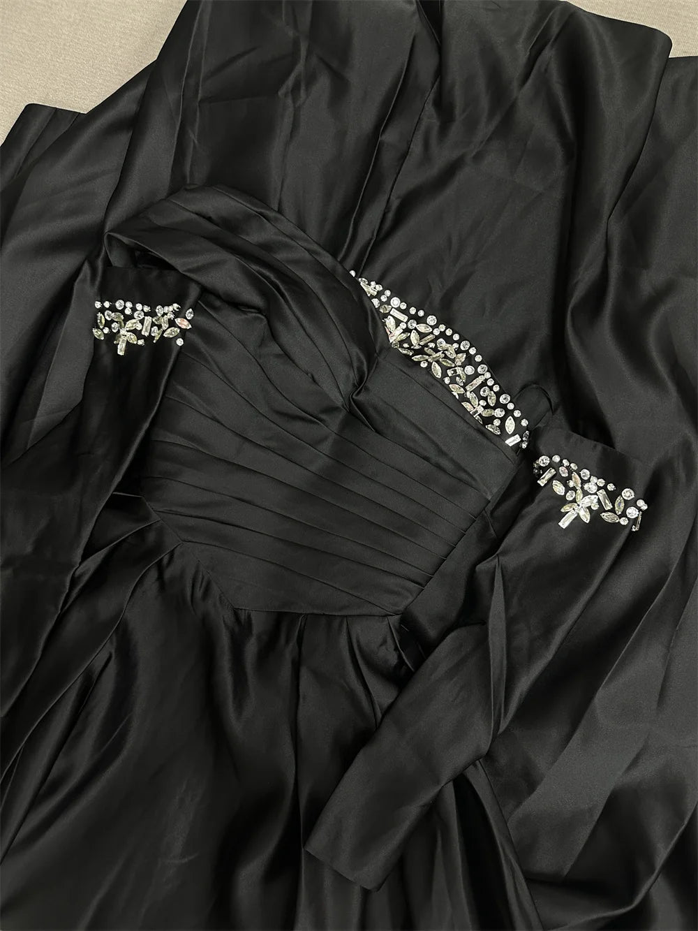Bella Black Satin Beaded Robes De Soirée One Shoulder A-line Prom Dresses Customized Long Sleeves Floor-length Wedding Dress