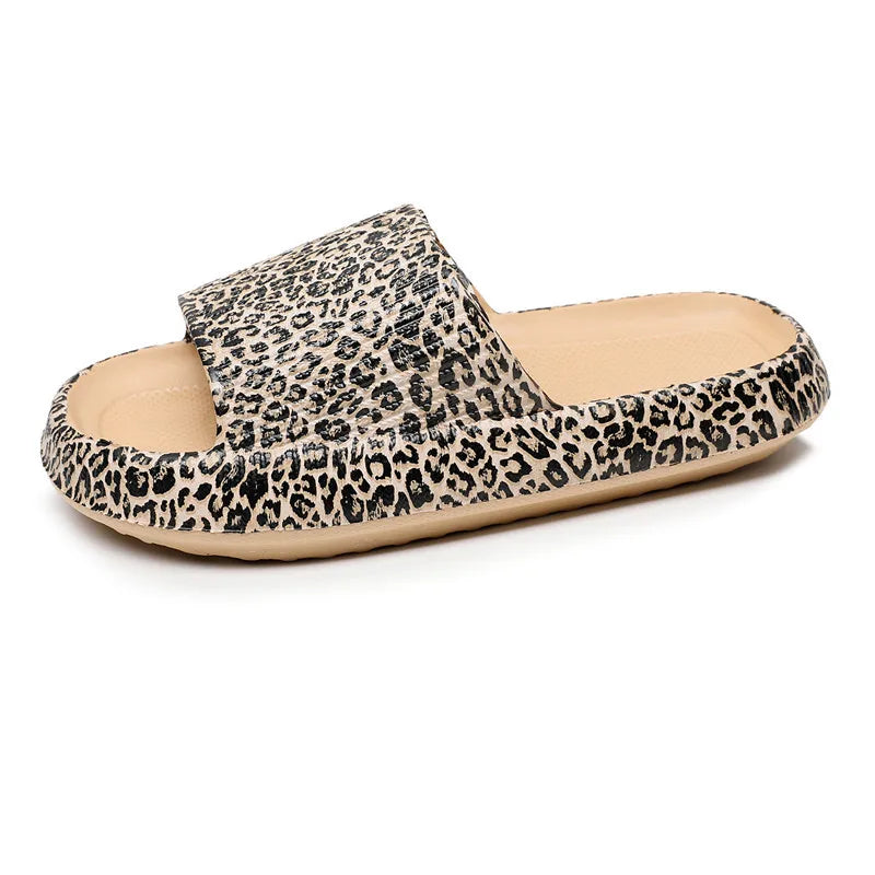 Fashion Leopard Home Slippers Women Soft Sole Non Slip Indoor Bathroom Slippers for Adults Summer Thick Platform Slides Female