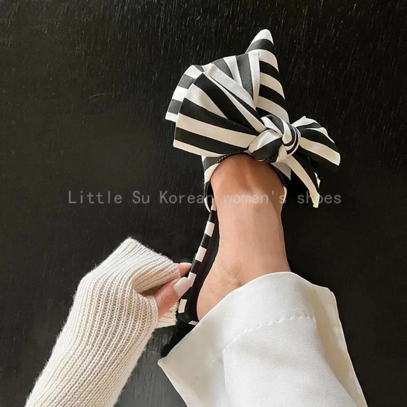 Oversize Bowtie Mule Shoes Women Fashion Pointed Toe Stripe Wave Slip-on Sandals Ladies Luxury Satin Silk Outdoor Flat Slippers