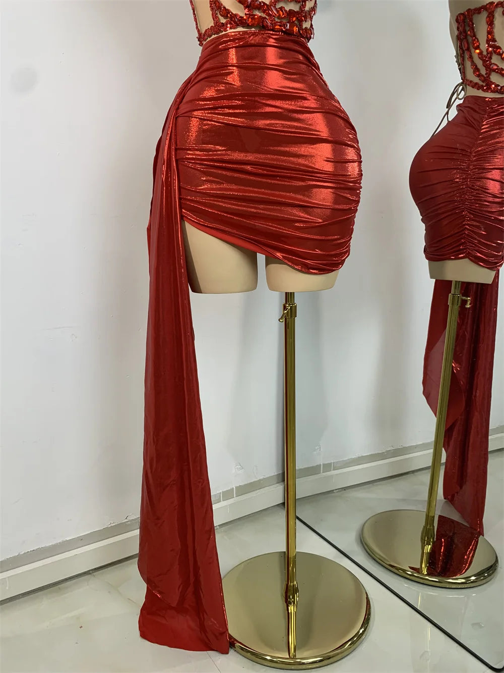 Sparkly Red Diamonds Asymmetrical Two Pieces Dress Design 2025 Women Sexy Strapless Top Skirt Suits Dance Performance Outfit