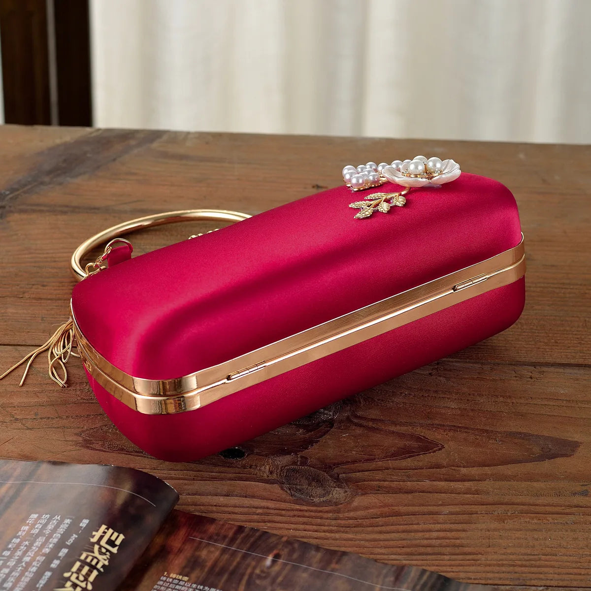2025 New Women Handmade Flowers Clutch Handbags Wedding Evening Wallets Party Dinner Purse For Ladies 4 Colors