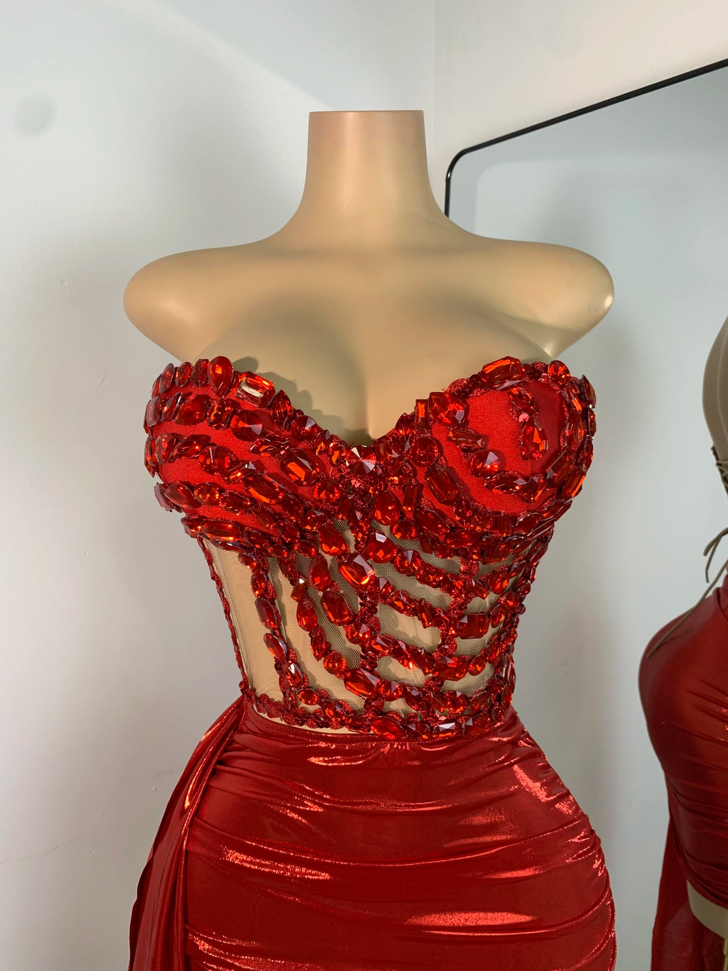 Sparkly Red Diamonds Asymmetrical Two Pieces Dress Design 2025 Women Sexy Strapless Top Skirt Suits Dance Performance Outfit