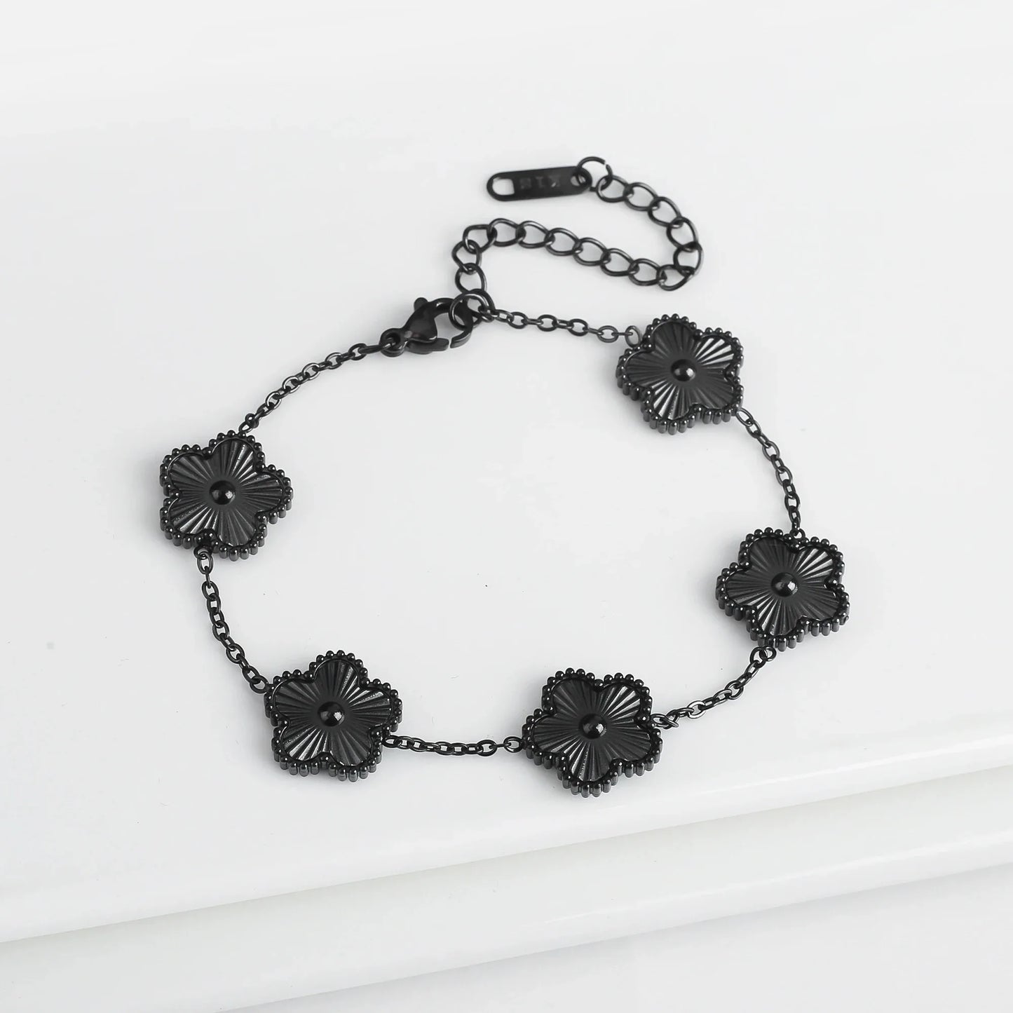 Color jewelry clover stainless steel new plant five-leaf flower bracelet hot jewelry jewelry gifts for women