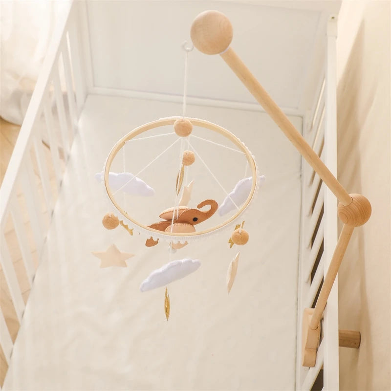 Crib Mobile Bed Bell Wooden Baby Rattles Soft Felt Cartoon Animal Bed Bell Newborn Music Box Hanging Toy Crib Bracket Baby Gifts