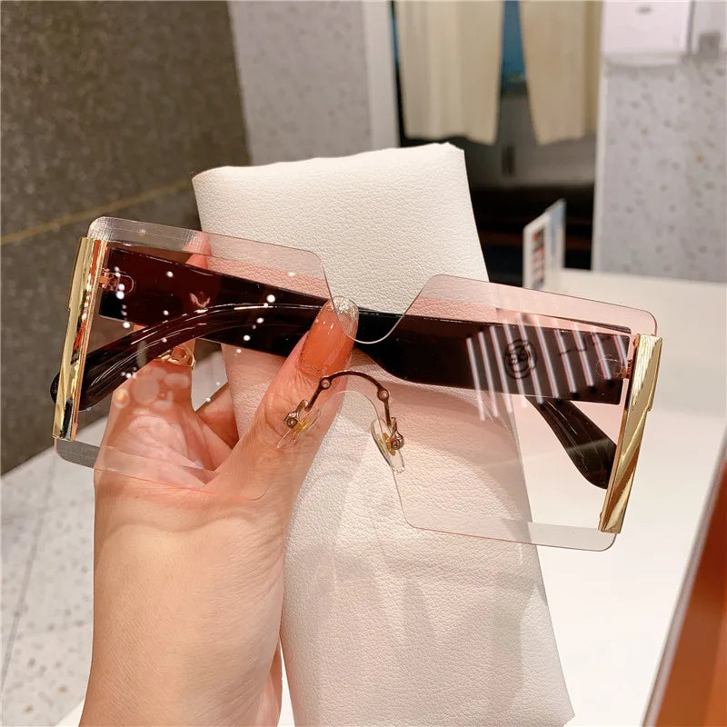2023 Fashion New Women Oversized Rimless Sun Glasses Vintage Gradient Tea Cool Sunglasses Ladies Uitravioler-proof