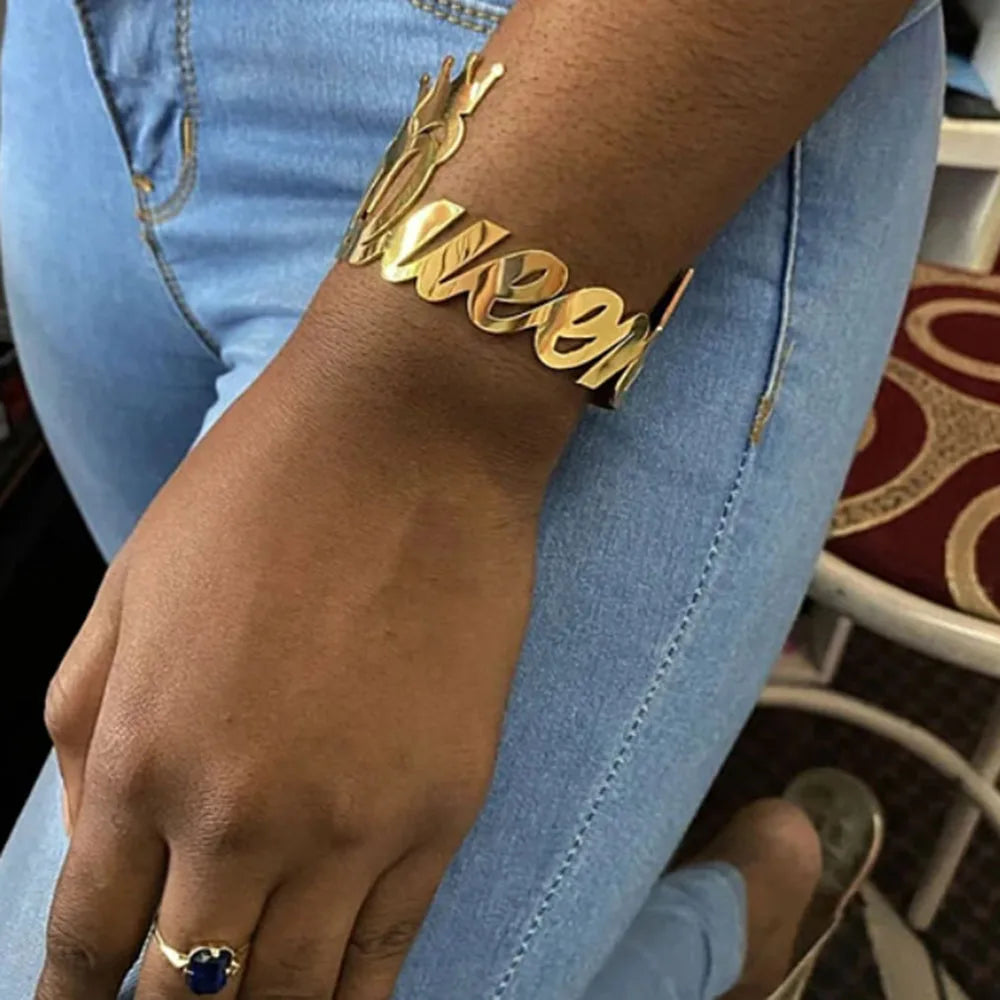 Personalized Name Women's Bracelet Stainless Steel Gold and Silver Bracelet Personalized Charm Bracelet Valentine's Day Gift