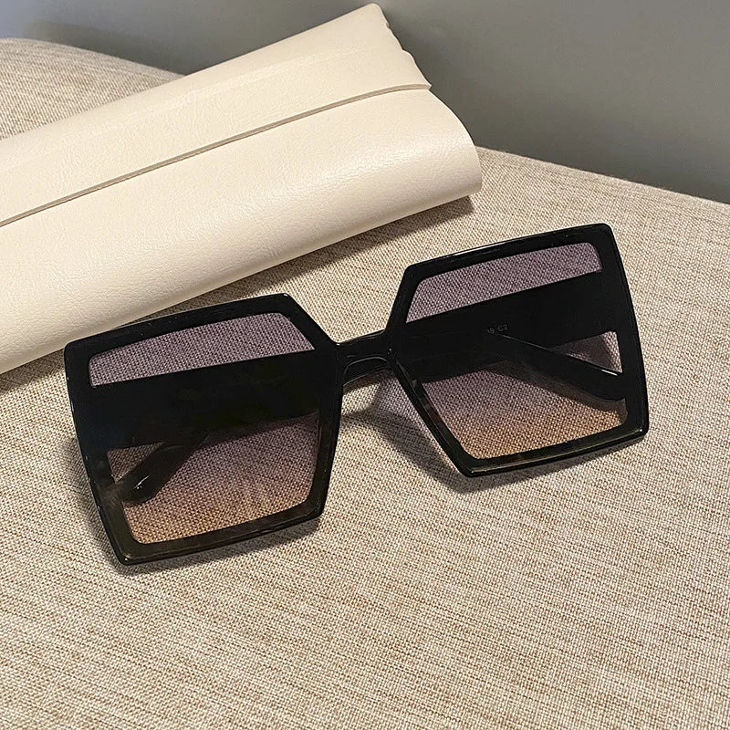New Vintage Large Frame Sunglasses Women's Brand Designer Square Sun Glasses Women Travel Fashion Eyewear UV400 Gafas De Sol