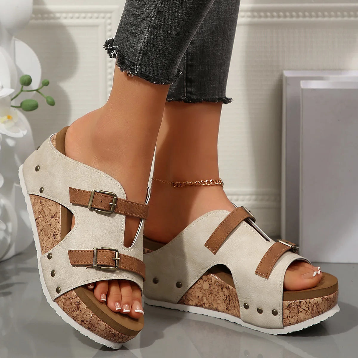 New Arrival Women's Summer 2025 New Platform Wedge-heeled Sandals Plus Size Comfortable Casual Outdoor Open Toe Beach Slippers