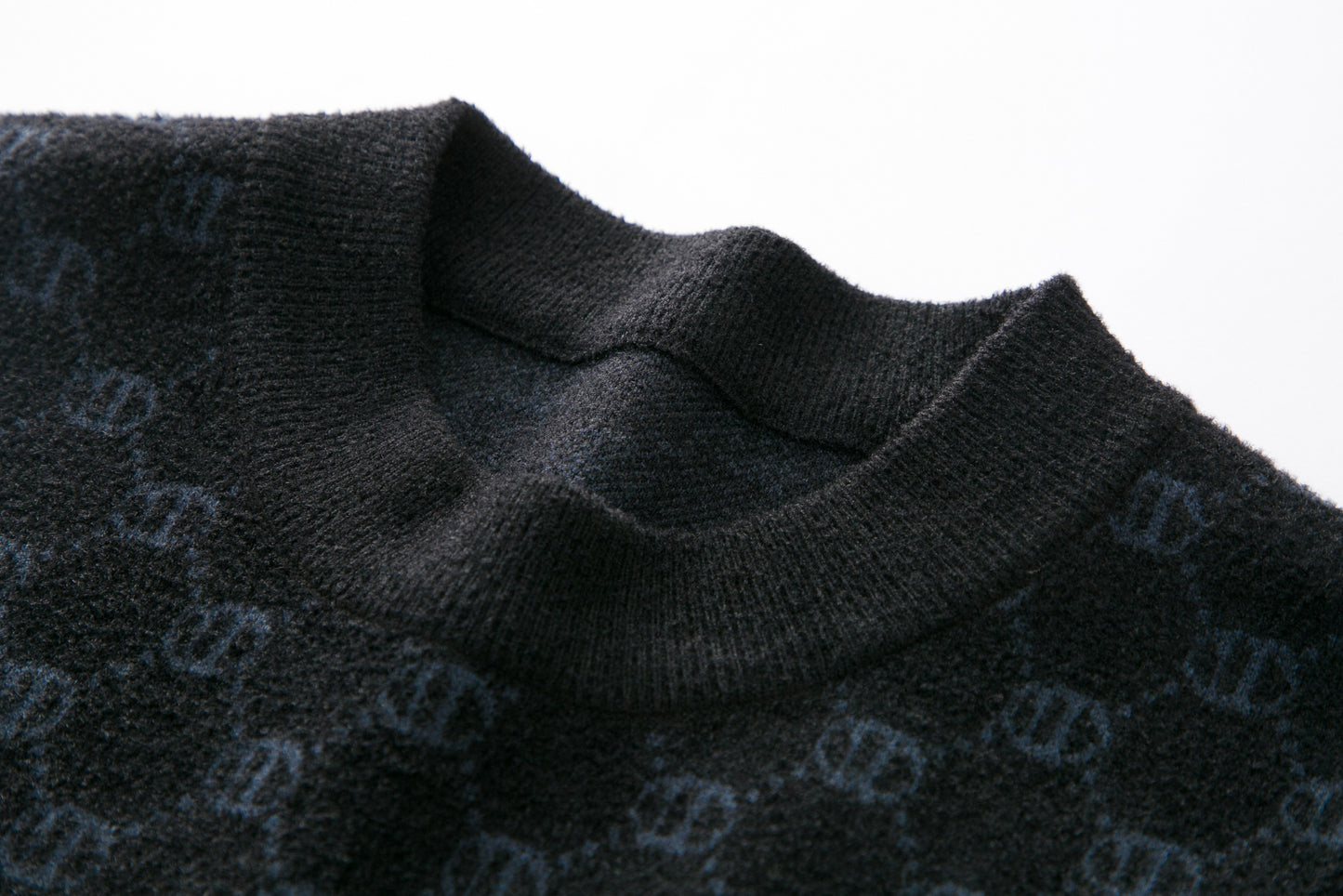 Brand 2023 Autumn High End Mens Velvet Knit Sweater Tops Designer Classic Casual Wool Pullover Fashion Soft Warm Winter Clothing