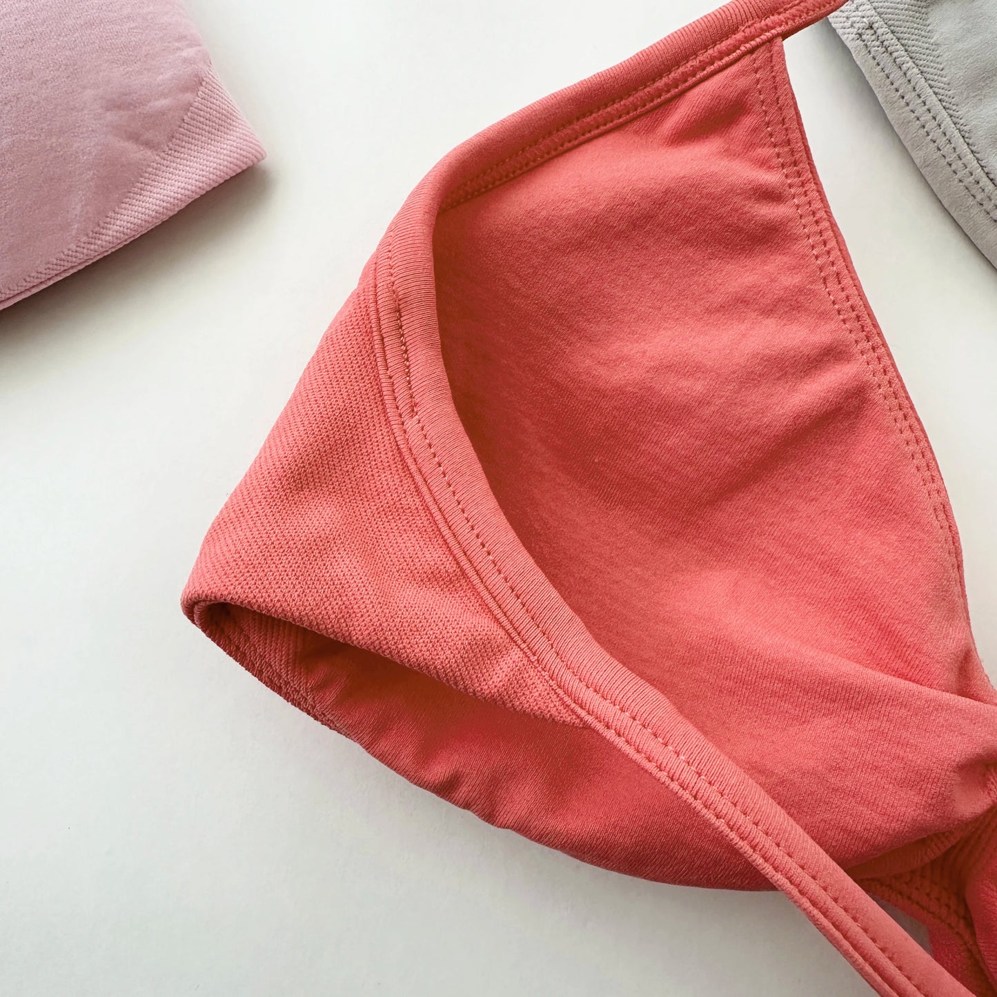 Impact Sports Bra Strappy Backless Yoga Gym Bra Removable Cups Women Workout Clothing Gym Top Halter Sport Bras