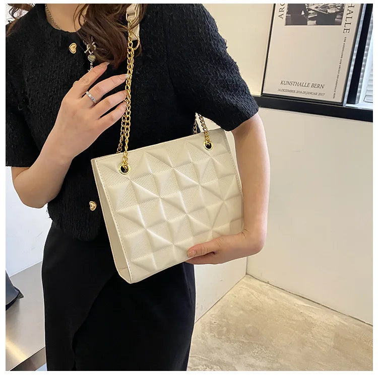 Ladies Fashion Large Capacity Chain Bag Retro Square Tote Bag Diamond Texture Shoulder Crossbody Daily Hundred Underarm Handbag