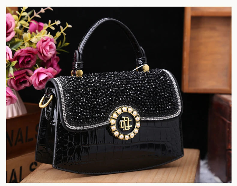 Fashion Diamonds Women Handbags 2023 Red Genuine Leather Lady Shoulder Messenger Bag Crocodile Pattern Portable Shell Tote Bags