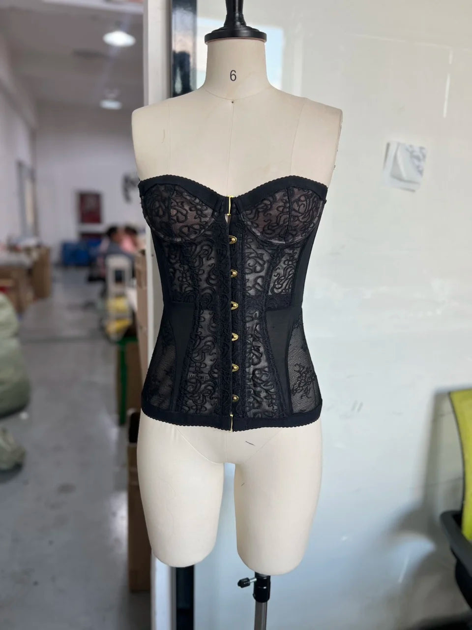 Spicy Girl Sexy Tight Corset Lace Hollow Sleeveless Strapless Top 2025 Summer Fashion Women Street Trendy Vest