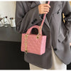 Quilted Pattern Solid Color Pu Handbag With Pendant Decoration, Versatile Noble Women's Crossbody Bag, Fashionable Handbag
