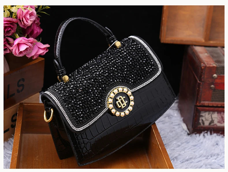 Fashion Diamonds Women Handbags 2023 Red Genuine Leather Lady Shoulder Messenger Bag Crocodile Pattern Portable Shell Tote Bags
