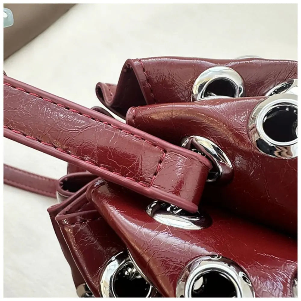 Portable Metal Stud Rivet Shoulder Bag Spicy Girl Chain Y2k Underarm Bag Punk Style Handbag Drawstring Crossbody Bag Daily