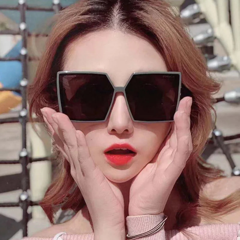New Vintage Large Frame Sunglasses Women's Brand Designer Square Sun Glasses Women Travel Fashion Eyewear UV400 Gafas De Sol