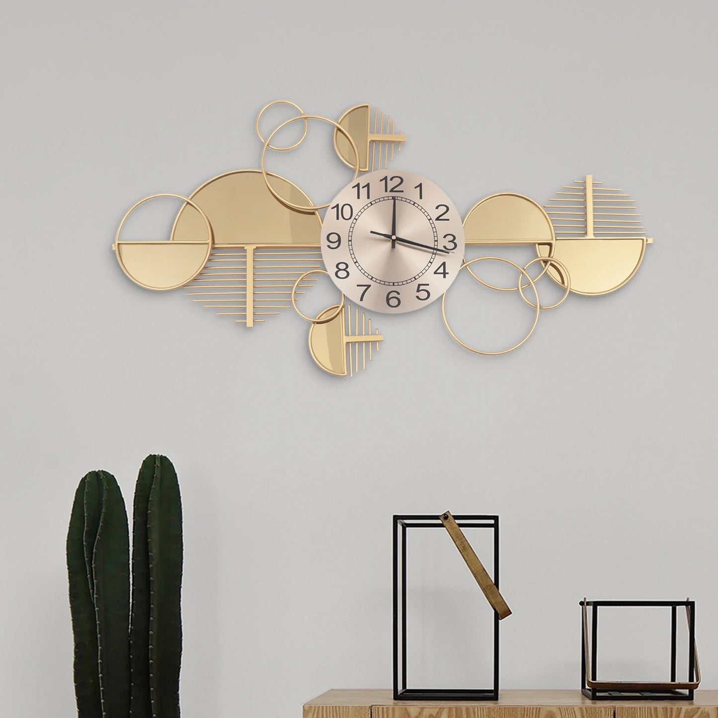 Large Golden Modern Minimalist Metal Wall Clock Family Living Room Decoration Pendant Creative Light Luxury Wall Watch Silent