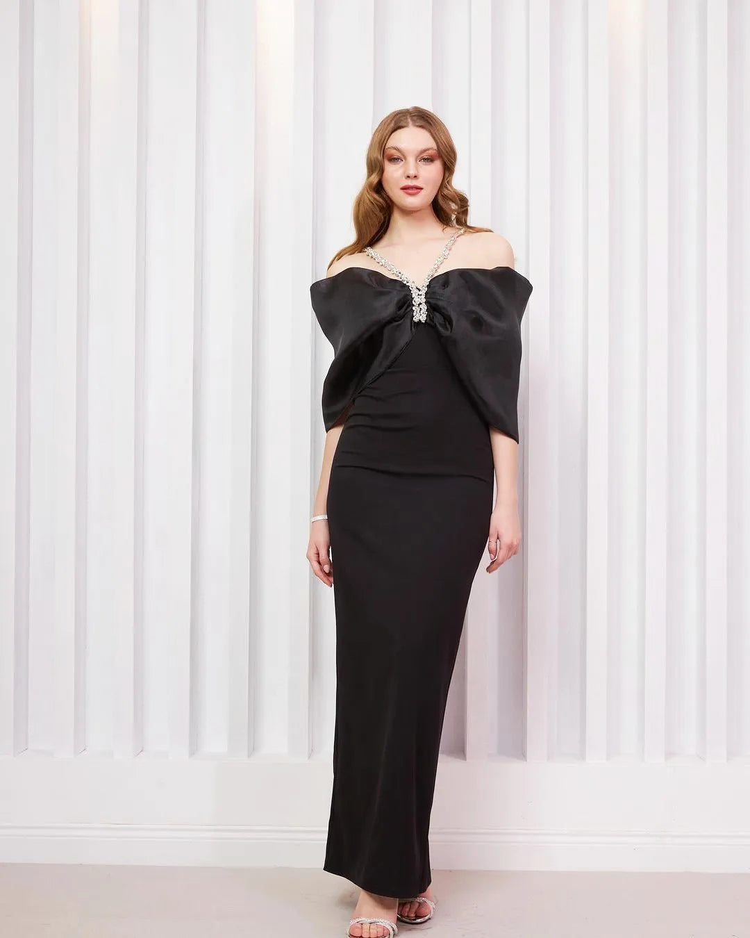 White Black Color Women Sexy Off the Shoulder Beading Halter Bodycon Long Bandage Dress Celebrate Evening Party Dress Wholesale