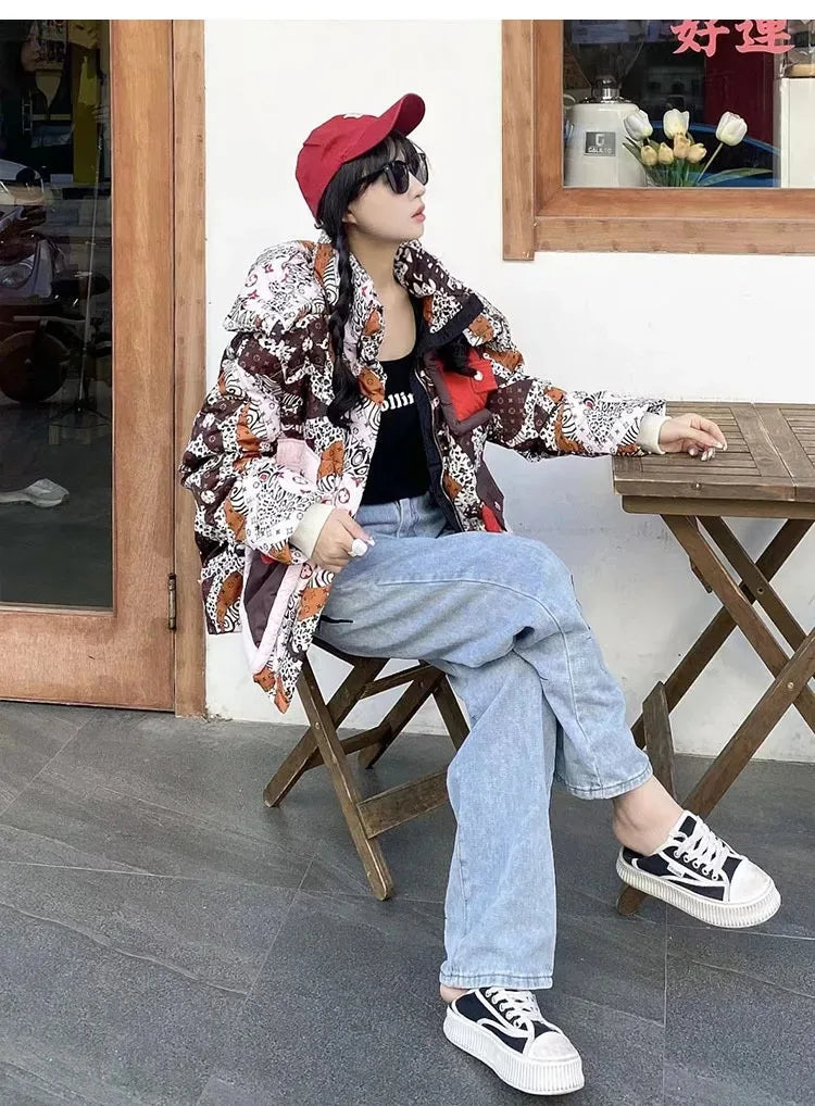 2023 European Station Winter New Down Jacket Women's Warm Fashion Short Color Patchwork Graffiti thick White Duck Down Coa