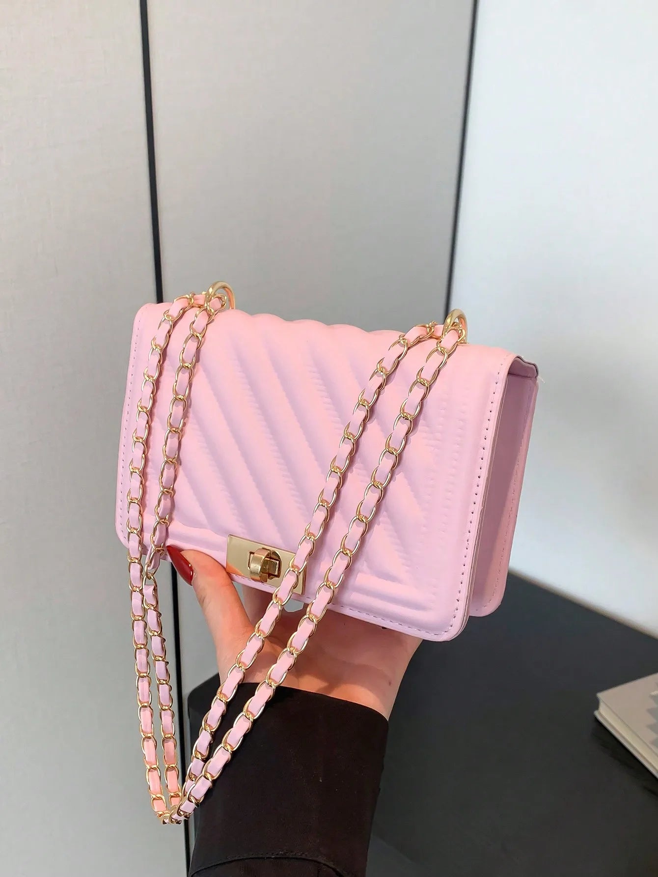 Fashionable Mini Quilted Embossed Chain Shoulder Bag Simple And Versatile Diagonal Crossbody Bag For Women Square Handbag