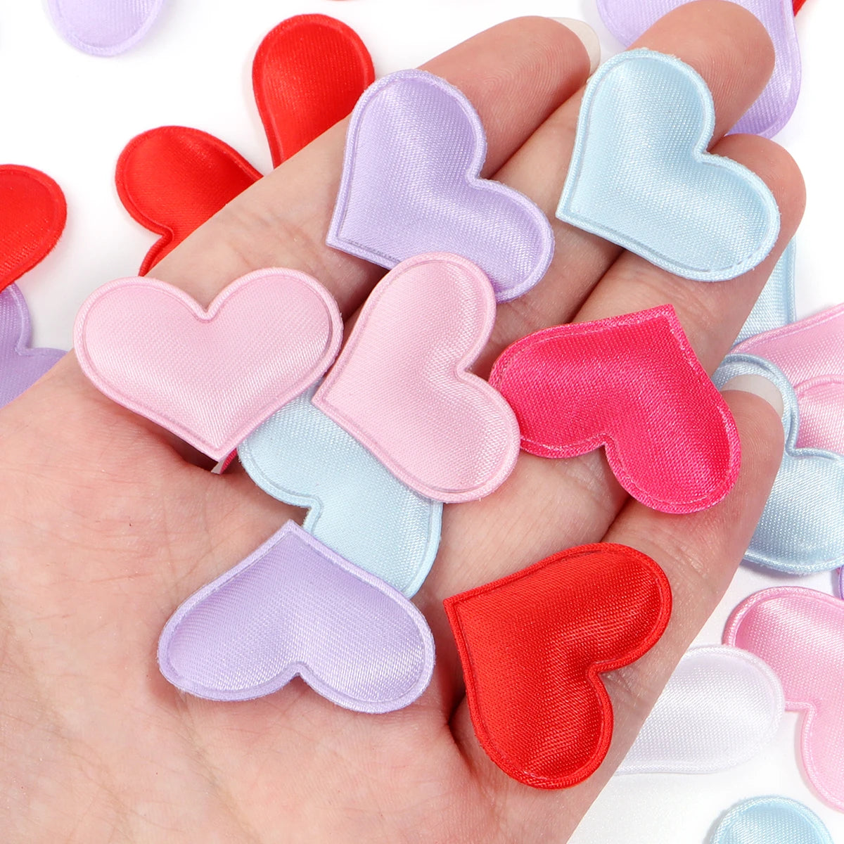 50/100Pcs Padded Fabric Throwing Petals Love Heart Table Table Bed Heart Petals Wedding Valentine Decoration