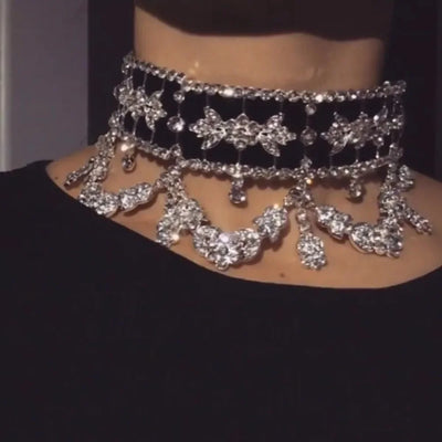 Fashion Crystal Rhinestone Choker Velvet Statement Necklaces for Women Collares Jewelry Party Gift