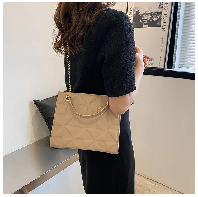 Ladies Fashion Large Capacity Chain Bag Retro Square Tote Bag Diamond Texture Shoulder Crossbody Daily Hundred Underarm Handbag