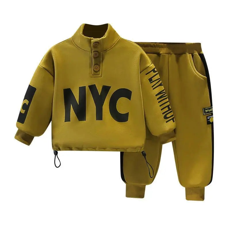 Autumn and Winter Boys' Baby Plush Set New Handsome Children's Sports and Leisure Hoodie and Pants Boys' Two Piece Set