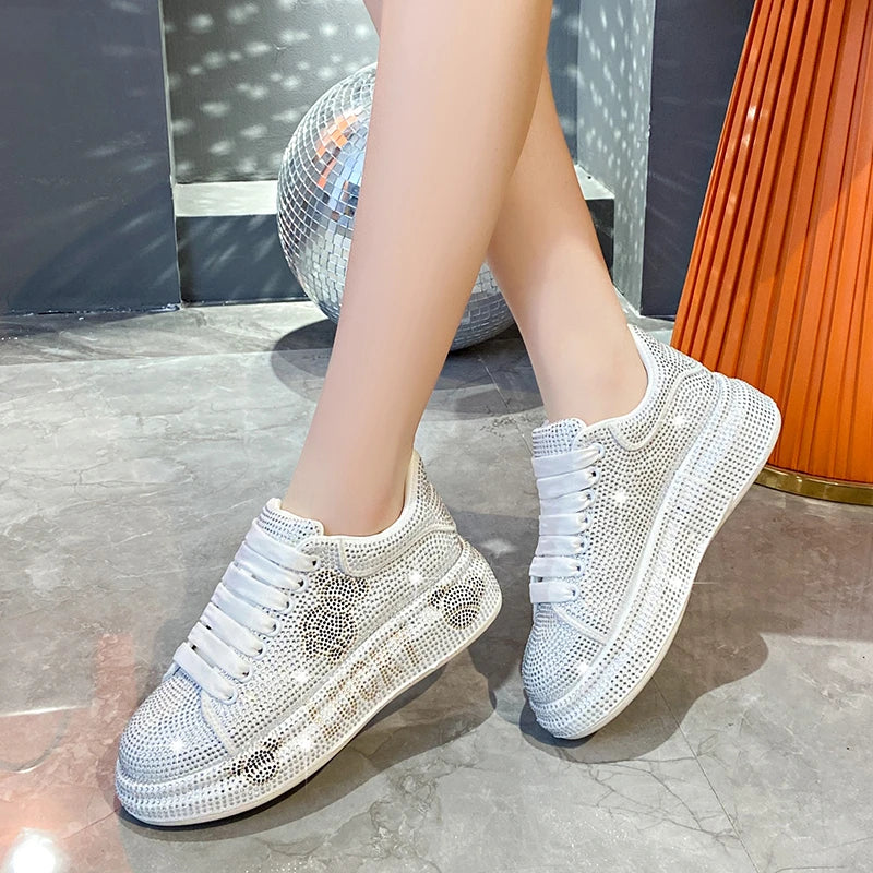 2024 Autumn New Luxury Women's Sports Shoes Cartoon Water Diamond Women's Shoes Luxury Fashion Flat Casual Shoes zapatos mujer