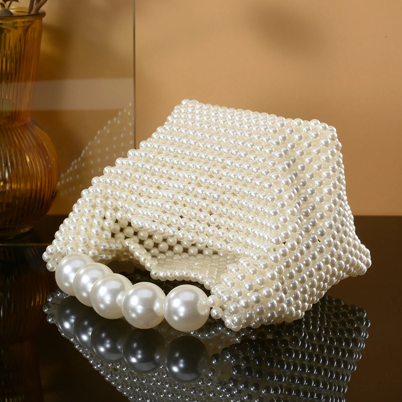 European and American style new beaded handbag Summer women's pearl bag hand woven wrist bag Fashion temperament handbag