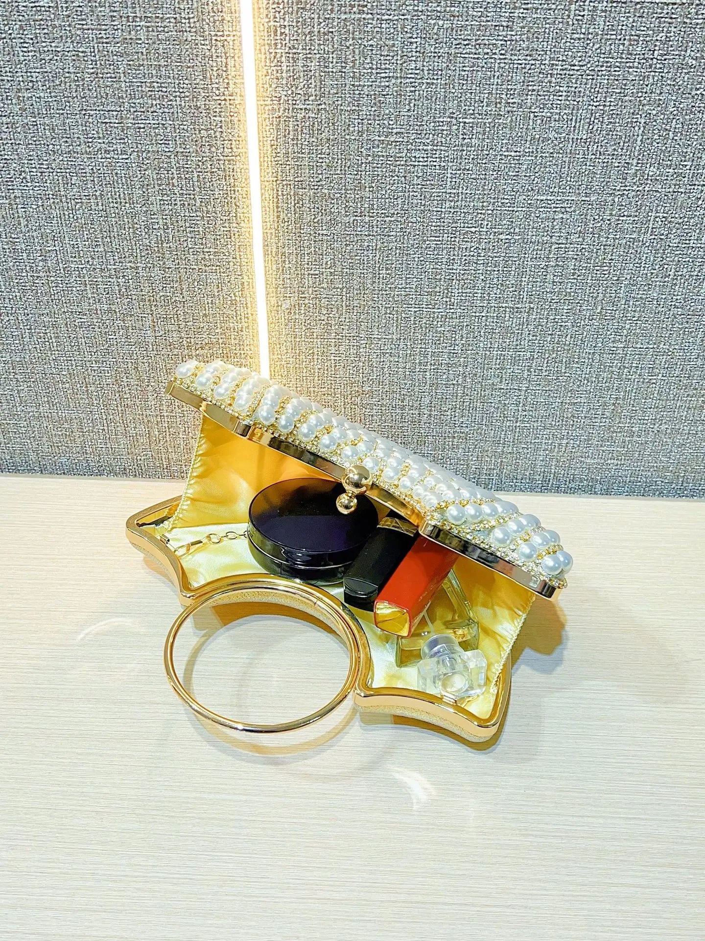 Luxurious Design Sparkling Banquet Clutch Bag Fashion Pearl inlay Wedding Handbag Lady Chain Shoulder Bag New Clutch Purse