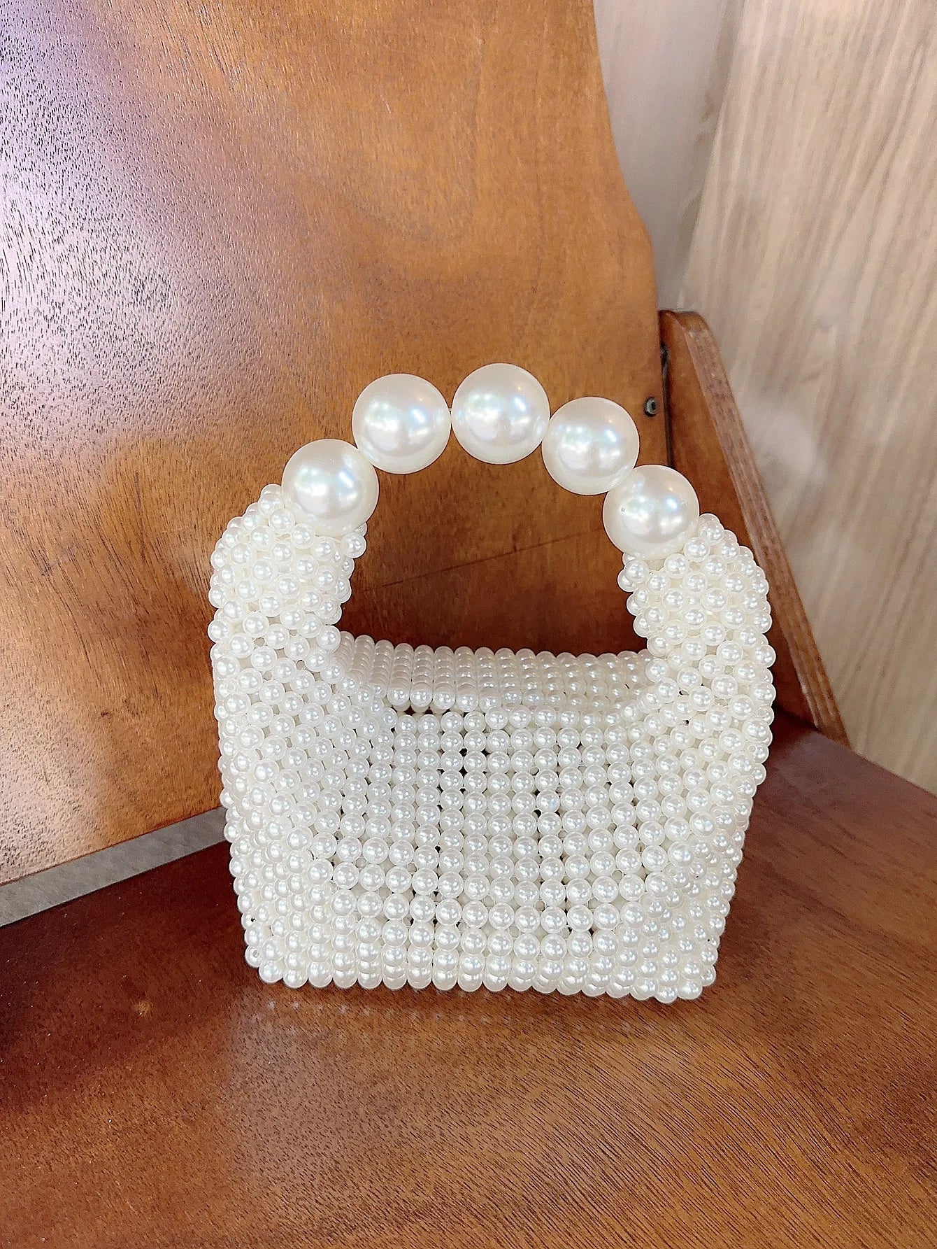 European and American style new beaded handbag Summer women's pearl bag hand woven wrist bag Fashion temperament handbag