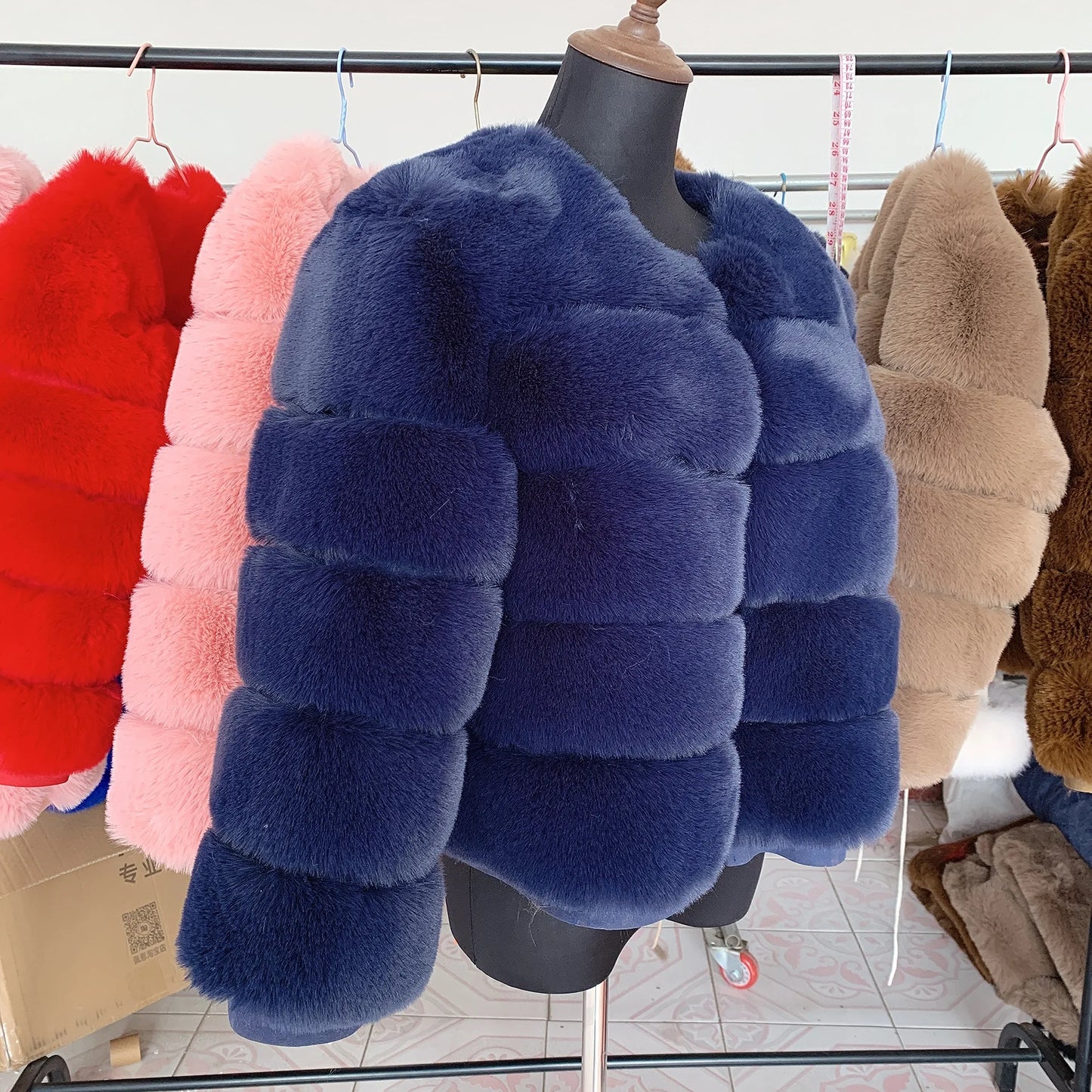 Damenmode Kunstpelzmantel superheiß Herbst Winter Damen kurze Kunstfuchsjacke flauschig hohe Qualität 7XL Damen Pelzmäntel