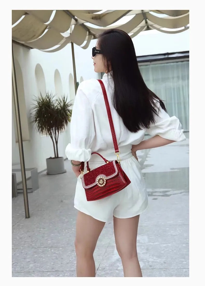 Fashion Diamonds Women Handbags 2023 Red Genuine Leather Lady Shoulder Messenger Bag Crocodile Pattern Portable Shell Tote Bags