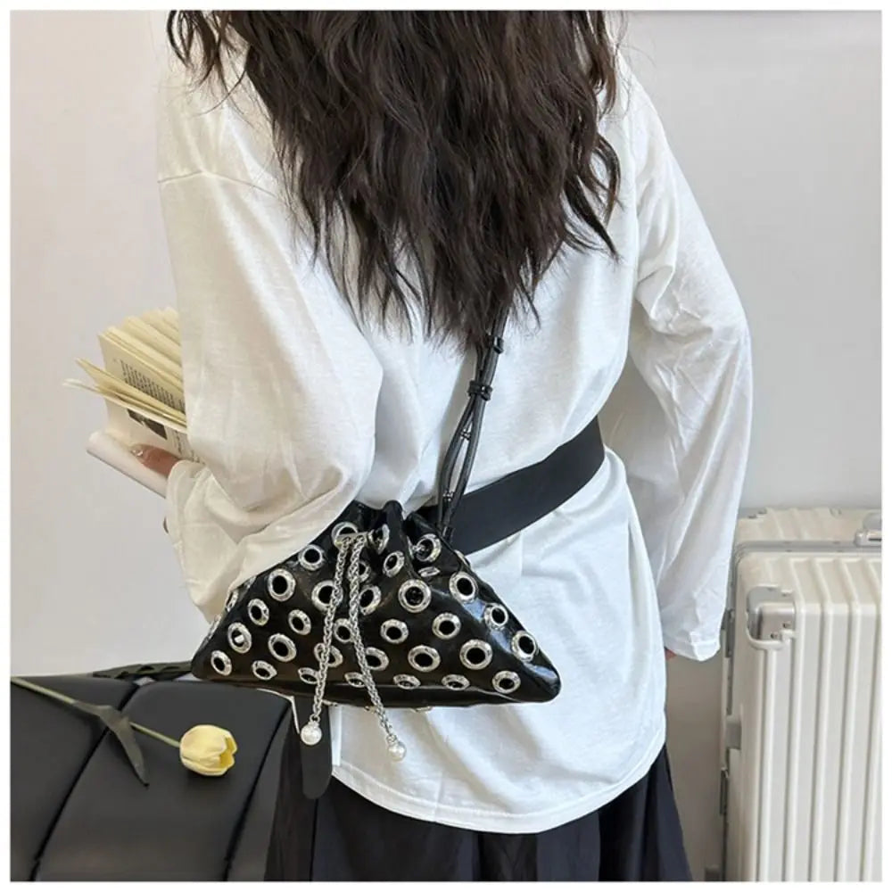 Portable Metal Stud Rivet Shoulder Bag Spicy Girl Chain Y2k Underarm Bag Punk Style Handbag Drawstring Crossbody Bag Daily