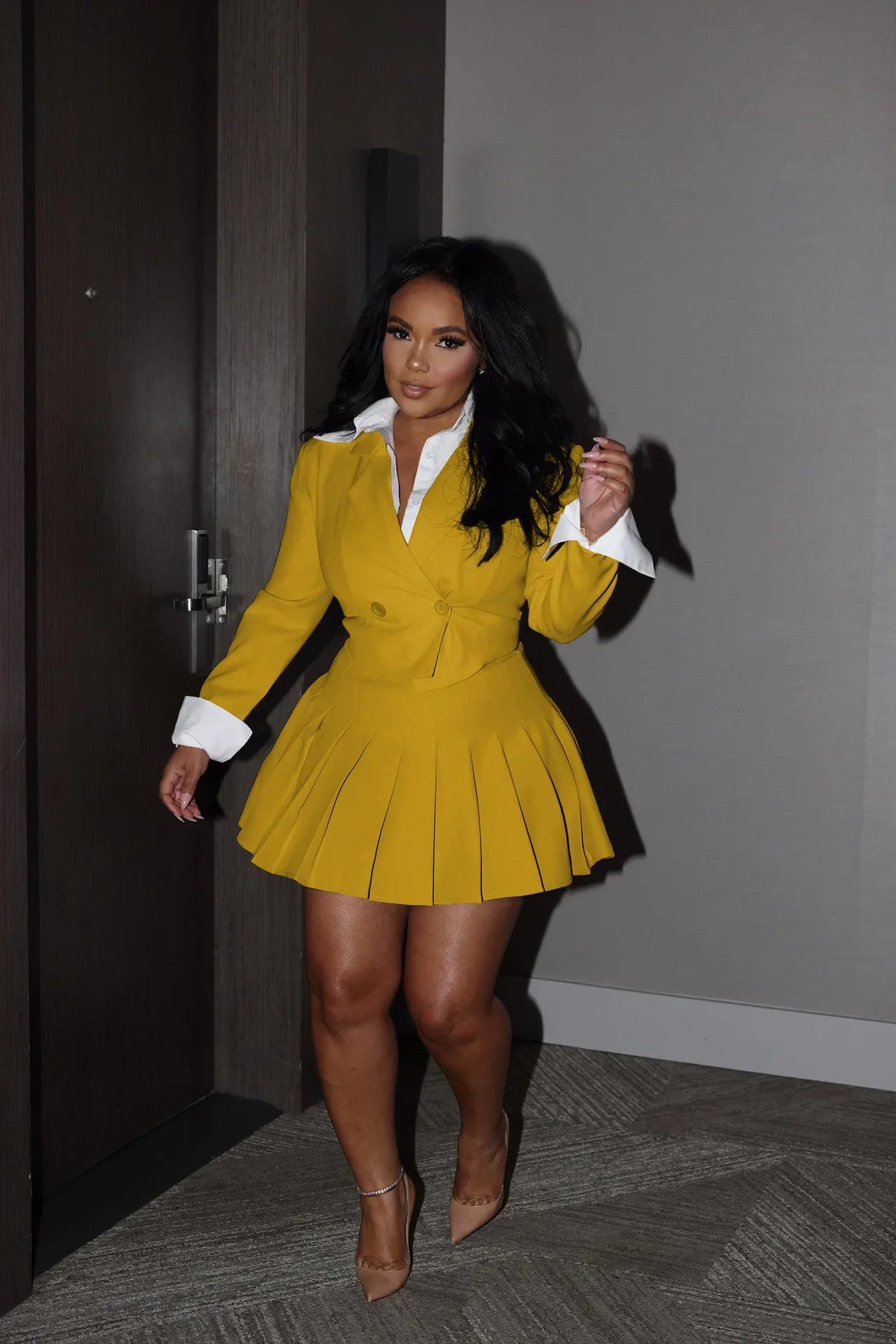 BWQ 2024 INS Women Fashion Pleated Mini Skirts Suit and Shirt Patchwork Long Sleeve Blazer Matching 2 Two Piece Set Outfits