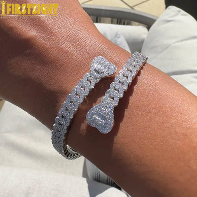 2025 New Iced Out Bling Opened Heart Flower Charm Bracelet AAA CZ Zircon Butterfly Bangle For Men Women Hip Hop Luxury Jewelry