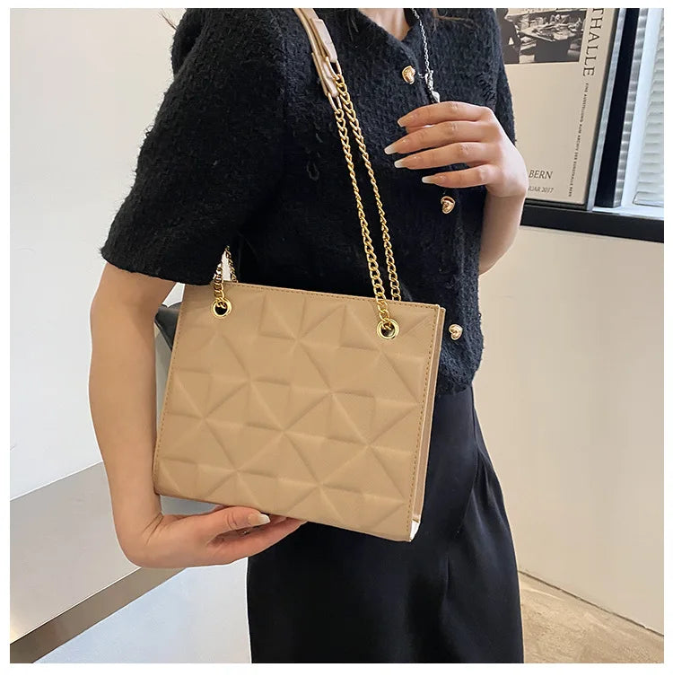 Ladies Fashion Large Capacity Chain Bag Retro Square Tote Bag Diamond Texture Shoulder Crossbody Daily Hundred Underarm Handbag