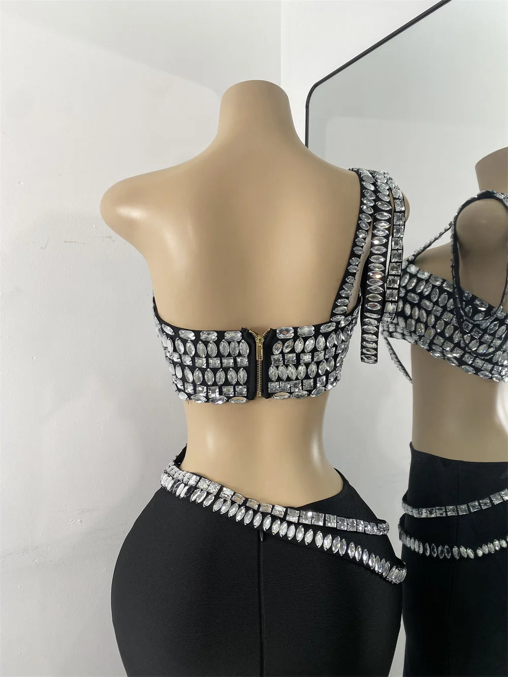 Luxury Crystal Diamonds Top Skirt Two Pieces Women's Bandage Sets White Black Knitted Celebrity Evening Birthday Party Outfit