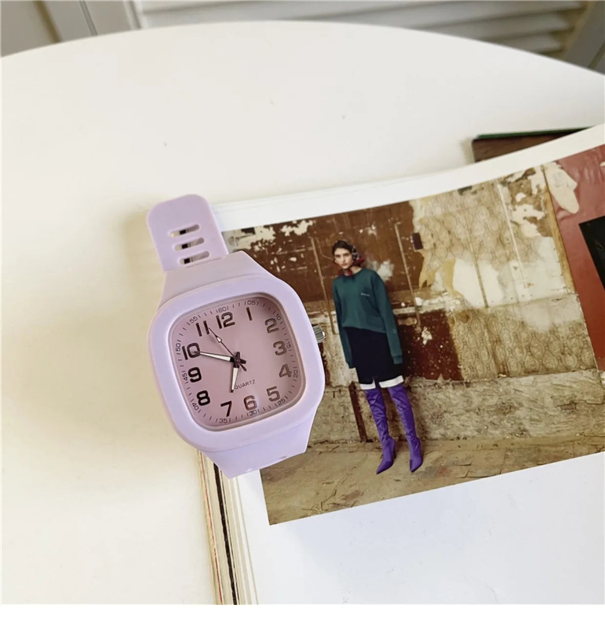 Fashion Women Watches Squartz Dial Watch Women Luxury Ladies Quartz Wristwatches Silicone Female Clock