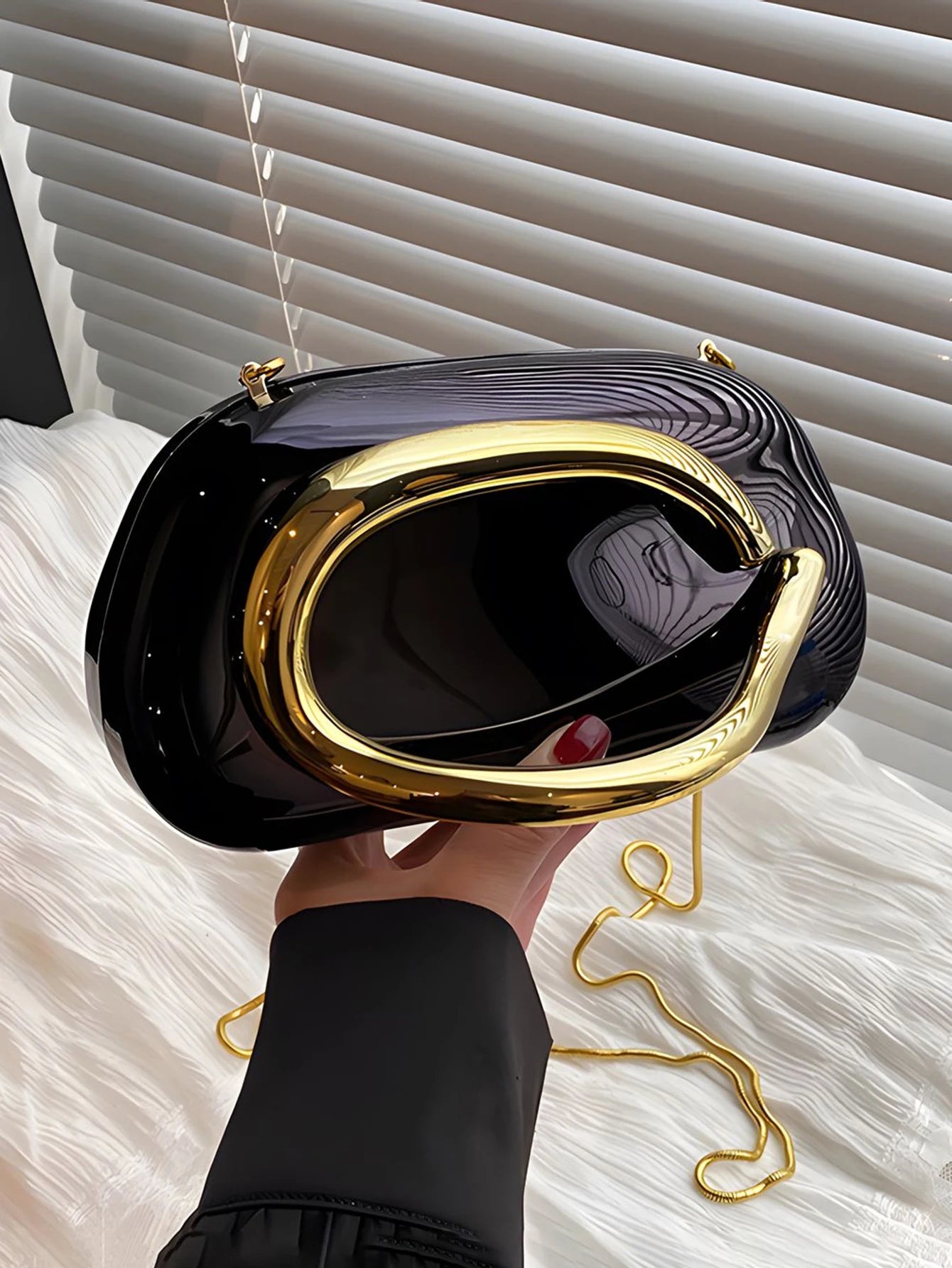 Fashion Elegant Metal Closure Box Shaped Crossbody Bags Women Evening Bags Wedding Mini Ladies Wallet Party Cute Purse ClutchBag