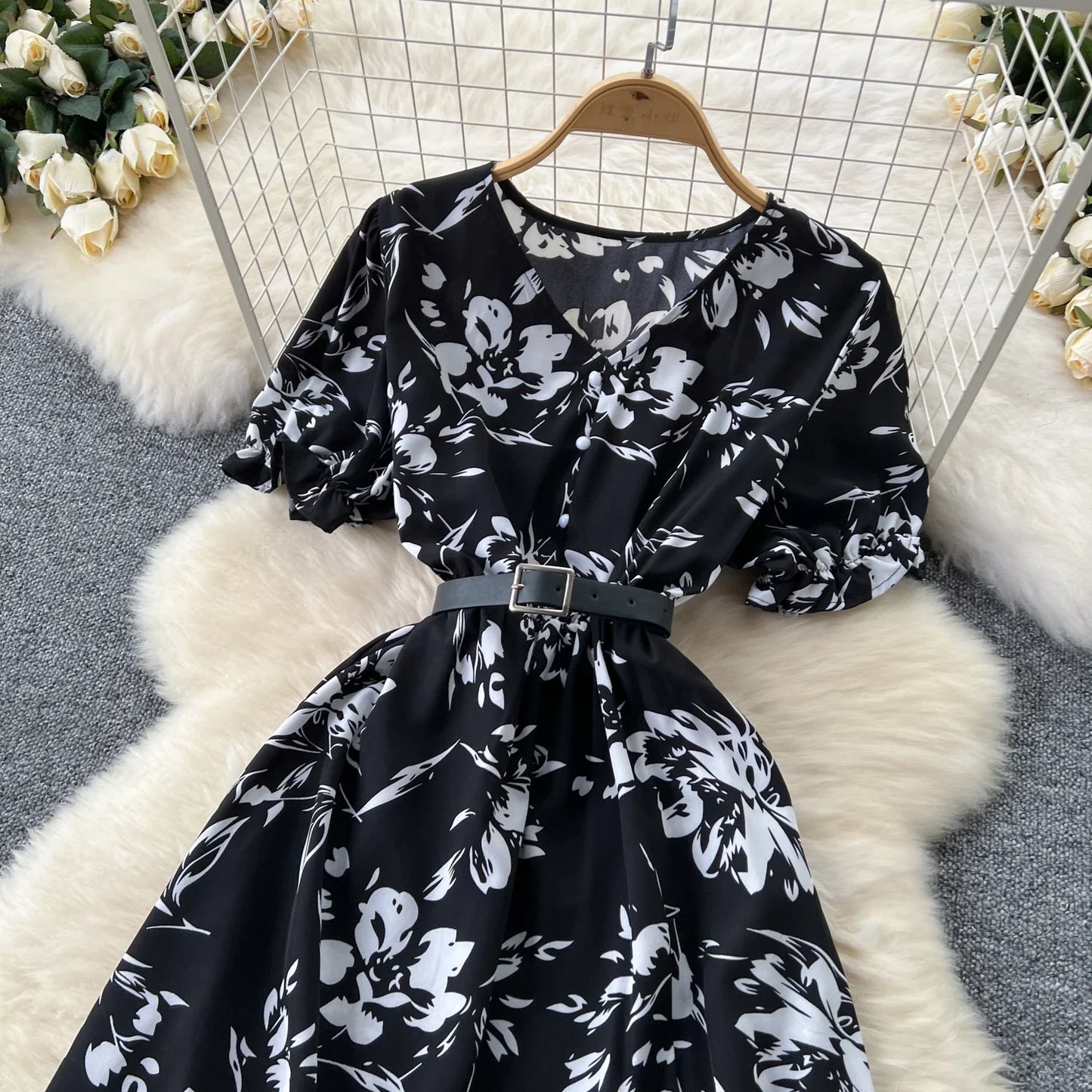 Summer Pleated Women Buttons Dresses Casual Beach Holiday Short Sleeve V Neck Woman Midi Dress Bohemian Mujer Vestidos