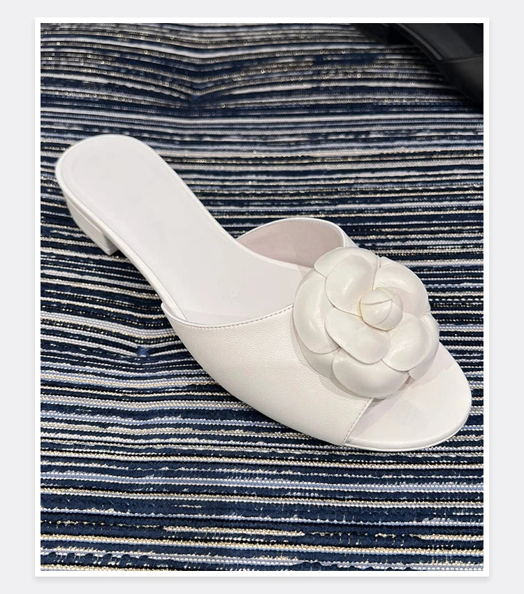 2025 Spring/Summer New Beach Vacation One Word Open Toed Flat Bottom Outerwear Camellia Slippers for Women