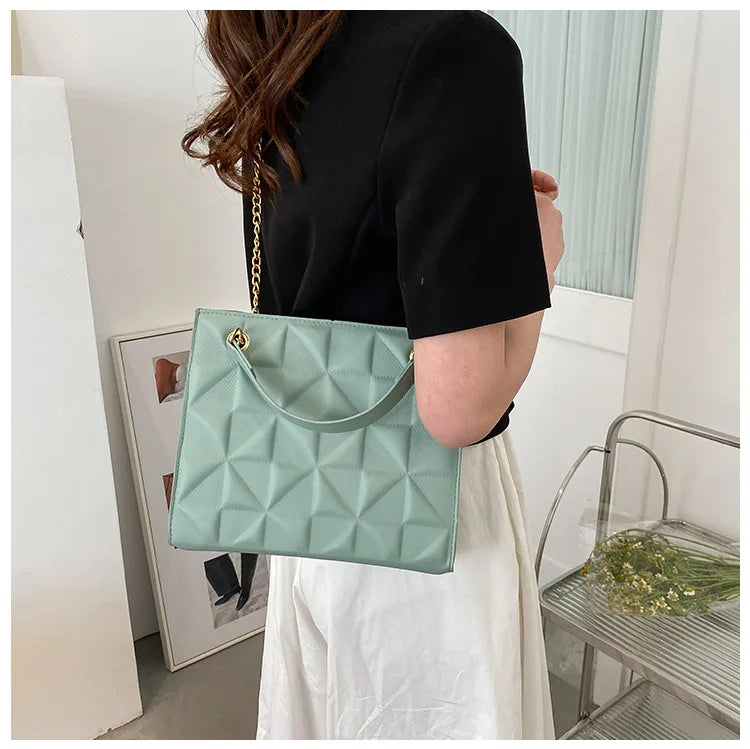 Ladies Fashion Large Capacity Chain Bag Retro Square Tote Bag Diamond Texture Shoulder Crossbody Daily Hundred Underarm Handbag