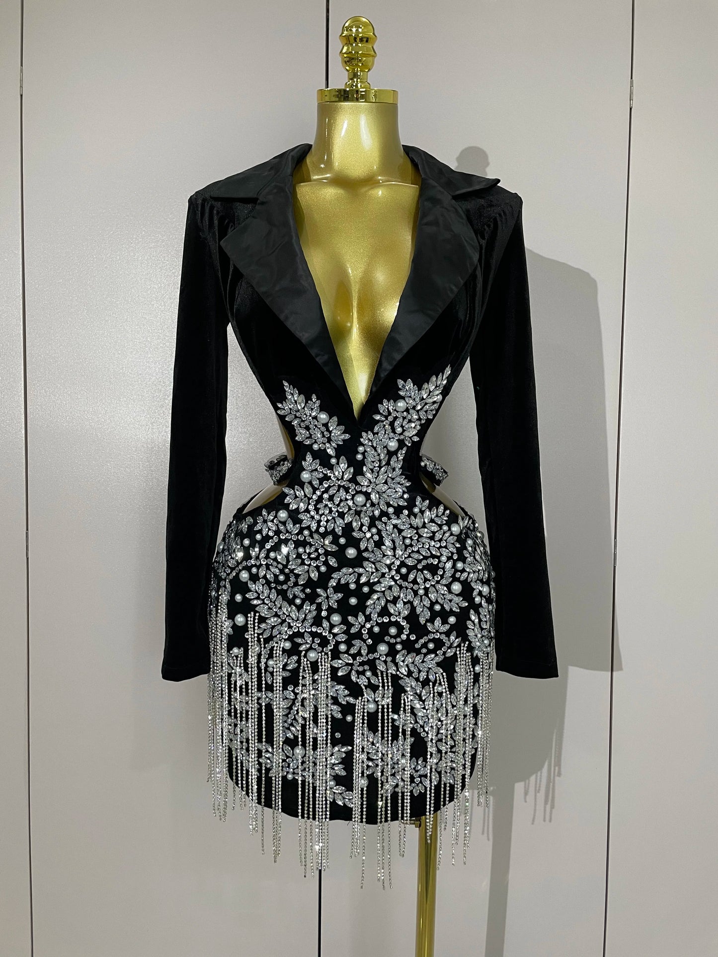 Stock Luxury Diamonds Tassel Sexy Hollow Out Black Mini Dress Woman Evening Celebrate Birthday Party Stage PhotoShoot Costume