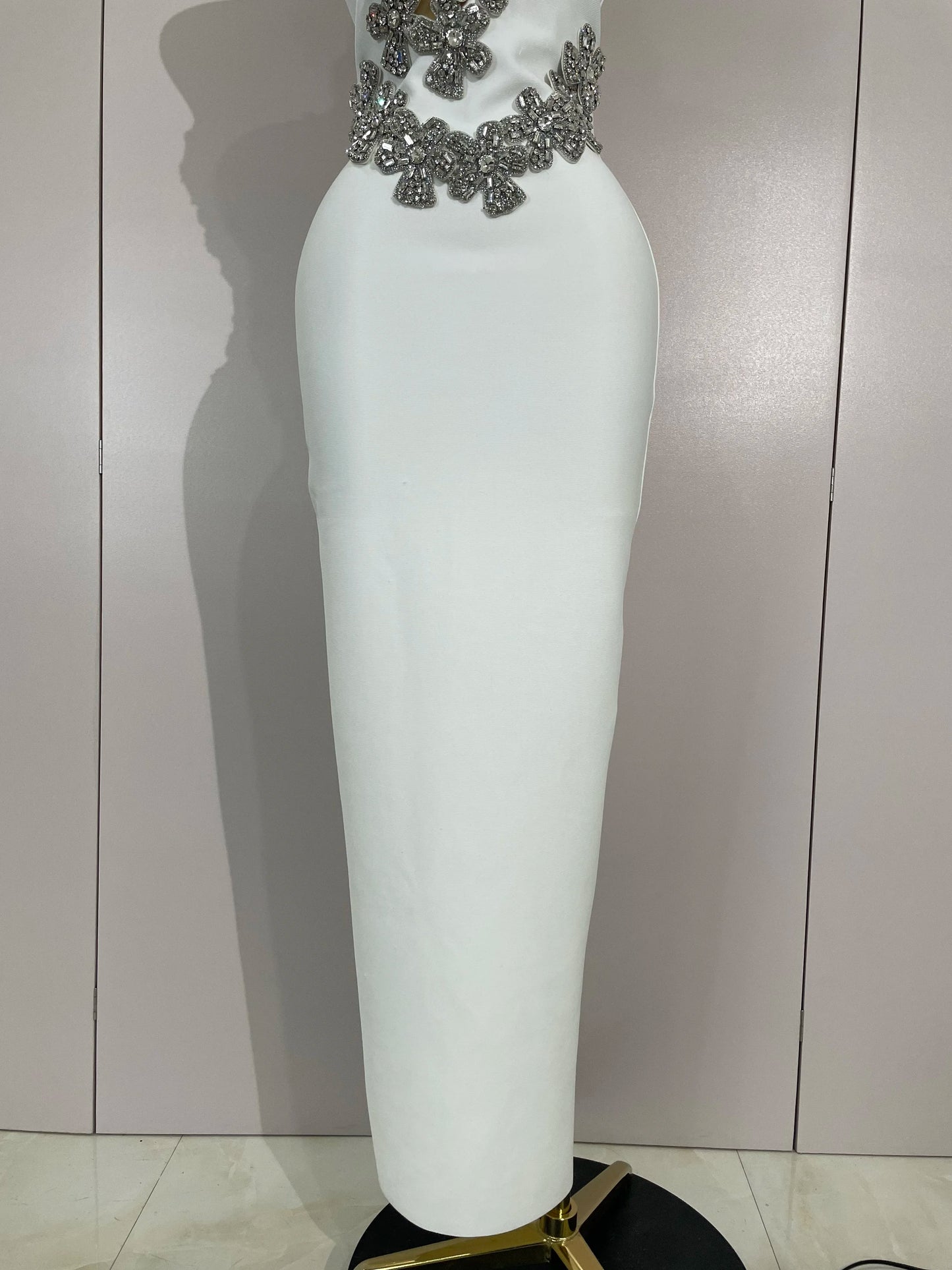 Sexy Backless Sparkly Crystal Diamonds White Bodycon Bandage Dress Women Celebrity Elegant Evening Club Party Birthday Dresses