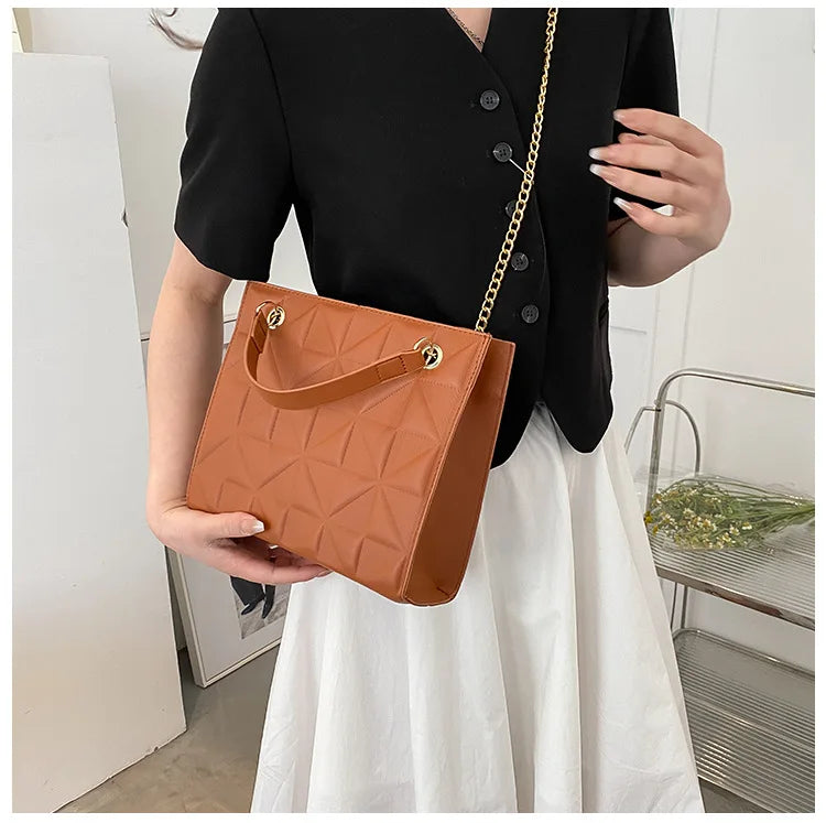 Ladies Fashion Large Capacity Chain Bag Retro Square Tote Bag Diamond Texture Shoulder Crossbody Daily Hundred Underarm Handbag