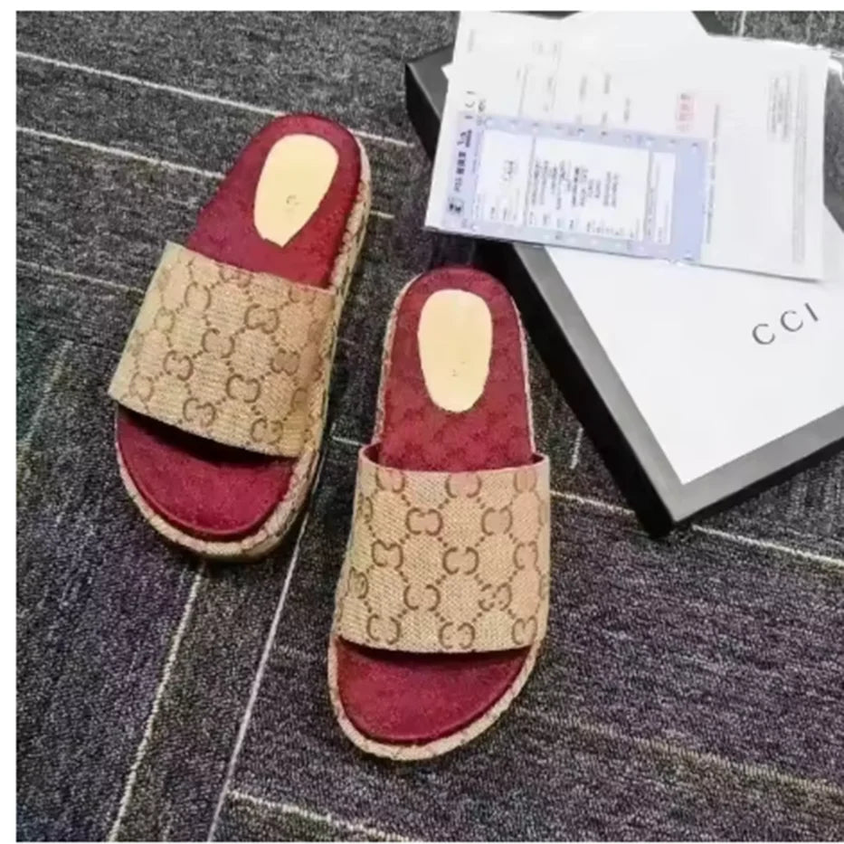 2025 Summer Thick Sole Women's Slippers Fashion Wear Red Cake Style Increase Wom Shoes New Color Trendy Footwear