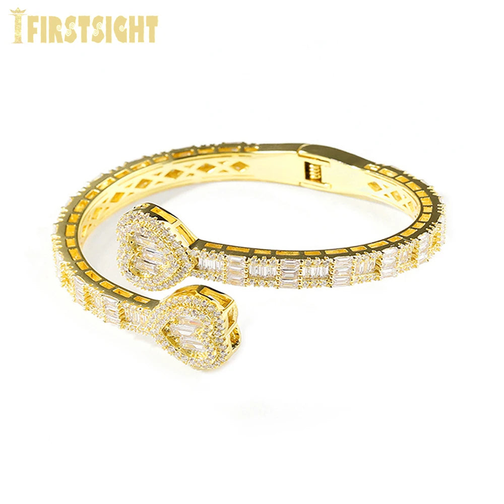 2025 New Iced Out Bling Opened Heart Zircon Charm Bracelet Rectangle AAA CZ Hearts Bangle For Men Women Hiphop Luxury Jewelry